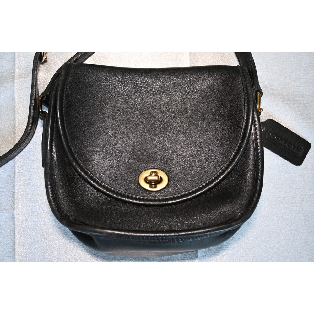 Vintage Coach Black Leather Crossbody Bag Turn Lock Flap USA 9981 - Picture 2 of 16